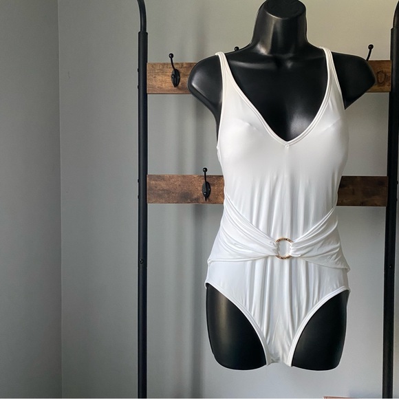 Michael Michael Kors White Stretch Tummy Control Sash-Ring V Neck Swimsuit 10 - Picture 7 of 7